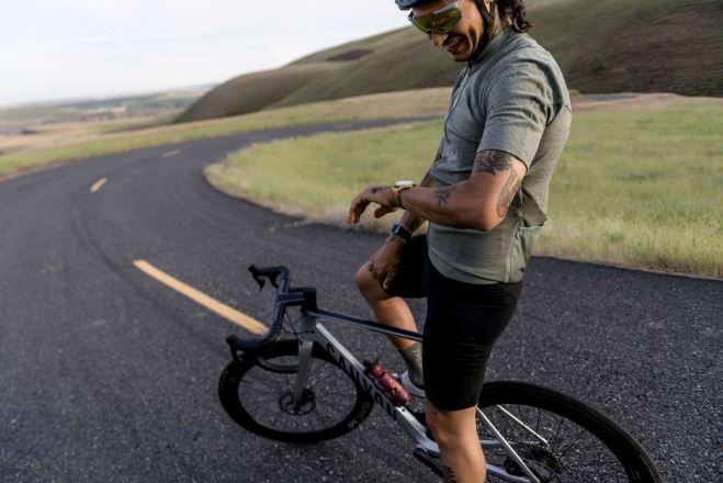 Pánský cyklistický dres 7Mesh Horizon SS Thyme (3)