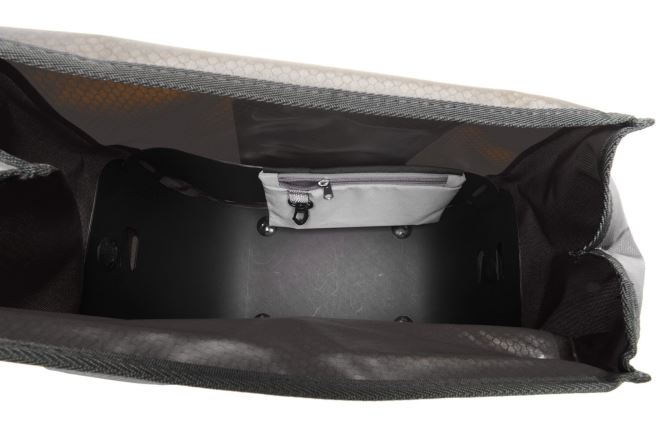 Horní vodotěsná brašna na nosič kola Ortlieb Trunk-Bag RC 12L Black (2)