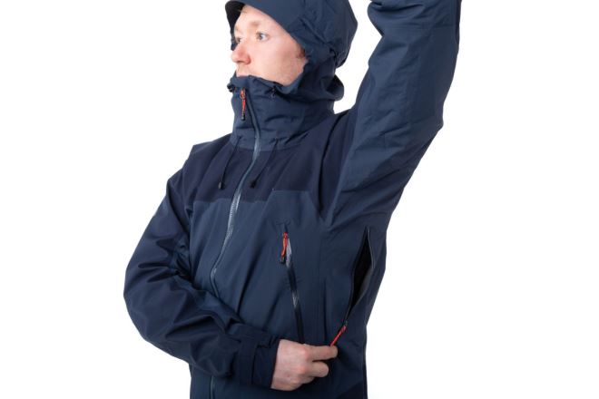 Pánská hardshell bunda Mountain Equipment Saltoro lapis blue/dark ocean (8)