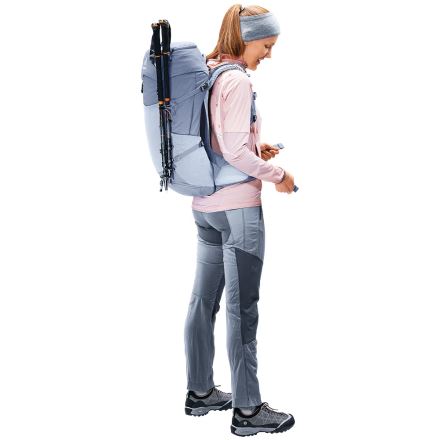 Dámský turistický batoh Deuter Futura Pro 30 SL polar-bluejay (12)
