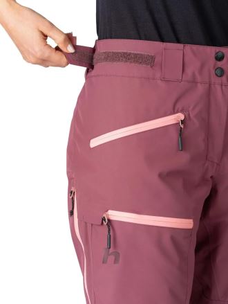 Detail Kalhoty Hannah Bons anthracite 36 s rukou upravující pas na suchý zip a kapsami. (6)