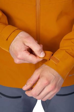 Bunda Hannah ALAGAN pumpkin spice L, detail ruky zapínající suchý zip na manžetě. (11)