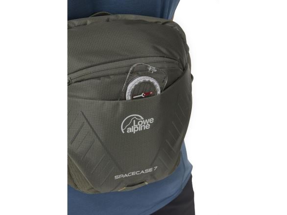 Turistická ledvinka Lowe Alpine Space Case 7L Black (4)