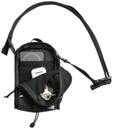 Taška přes rameno Hannah Dynamic Pouch jet black (3)
