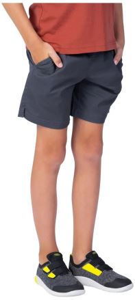 Dětské kraťasy Hannah RIKI JR ebony 110-116 na modelu z bočního pohledu s rukama v kapsách. (1)