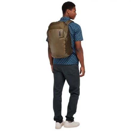 Batoh Thule Chasm 26 l deep khaki (4)