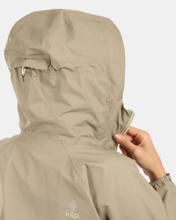 Detailní pohled na kapuci Dámské outdoorové bundy Kilpi SONNA-W khaki s rukou u zipu. (2)