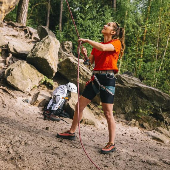 Dámské nízké boty La Sportiva TX4 Evo Women cypress/azalea